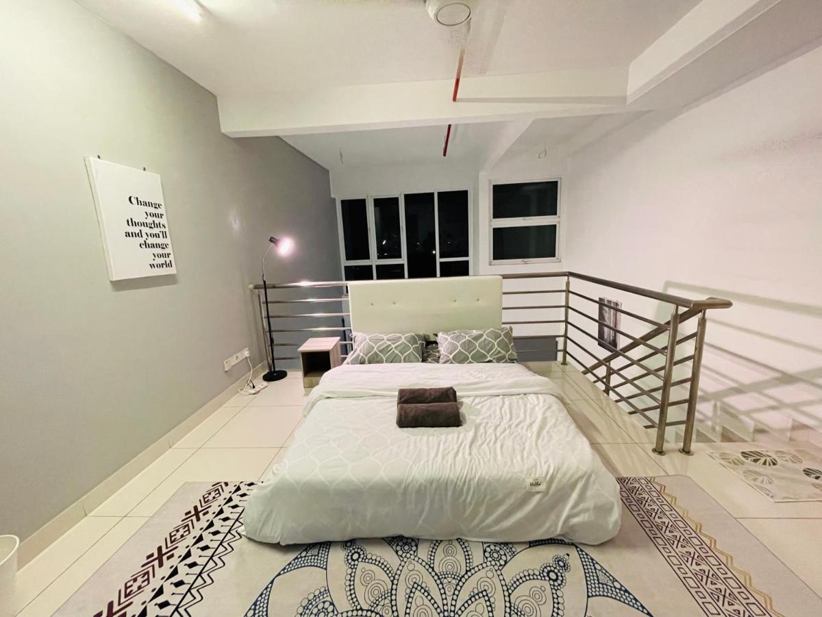 Minimalist Loft2 Decentrum Wifinetflix Kajang Kültér fotó
