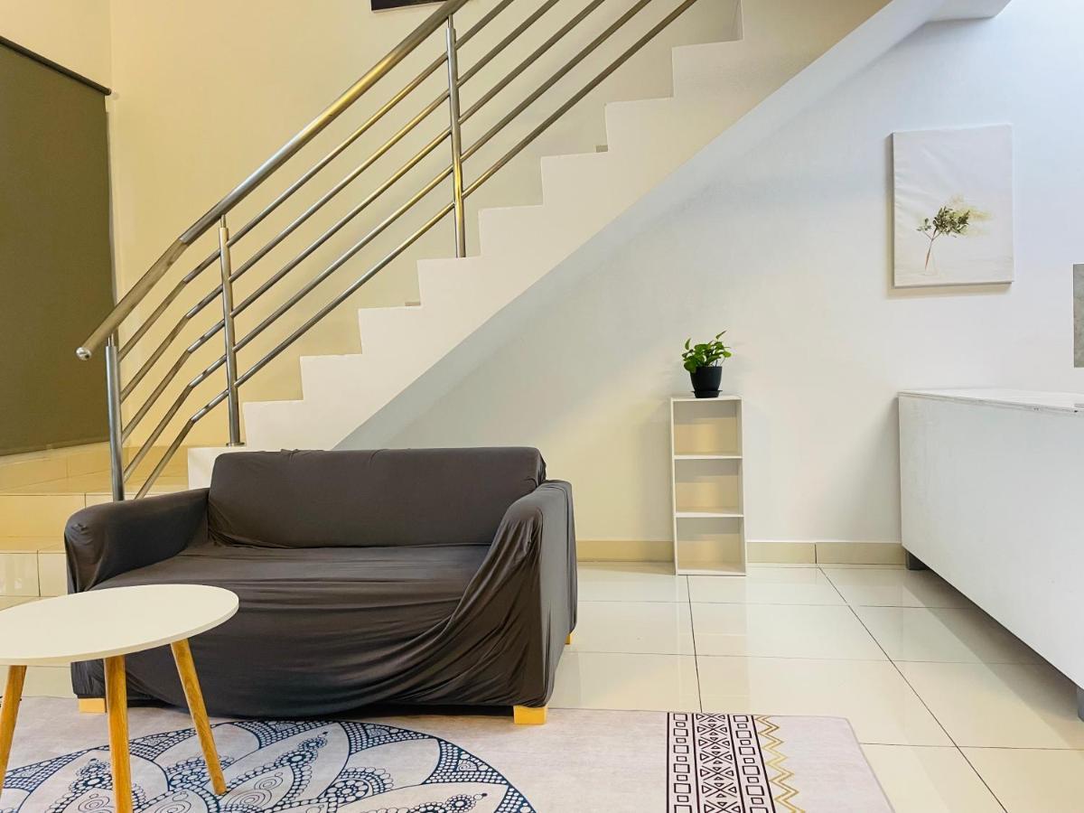 Minimalist Loft2 Decentrum Wifinetflix Kajang Kültér fotó