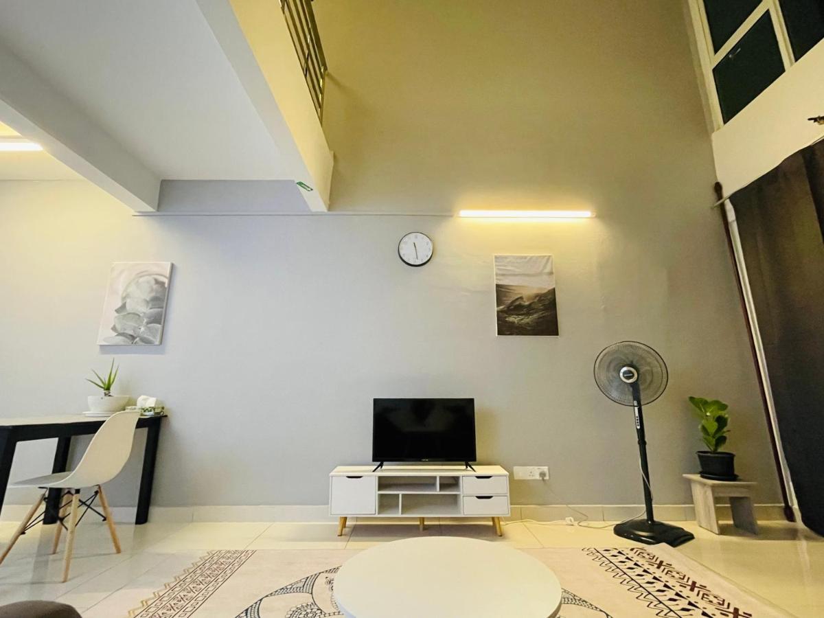 Minimalist Loft2 Decentrum Wifinetflix Kajang Kültér fotó