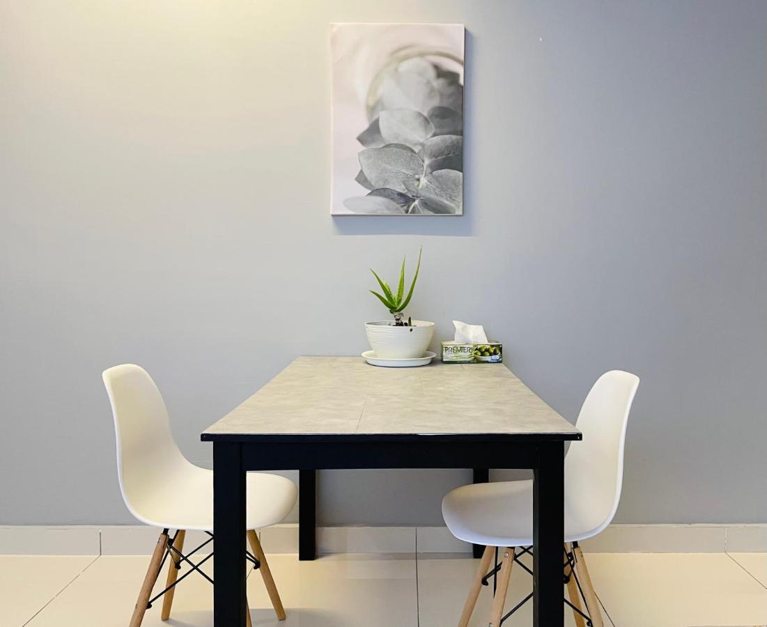 Minimalist Loft2 Decentrum Wifinetflix Kajang Kültér fotó